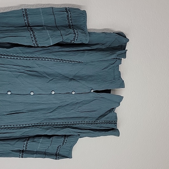 J. Jill embroidered pintucked tunic in blue spruce multi size medium - Picture 6 of 12